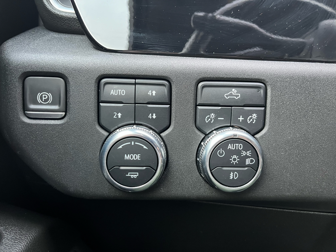 GMC Sierra 1500 4WD Crew Cab 157" Elevation 2022