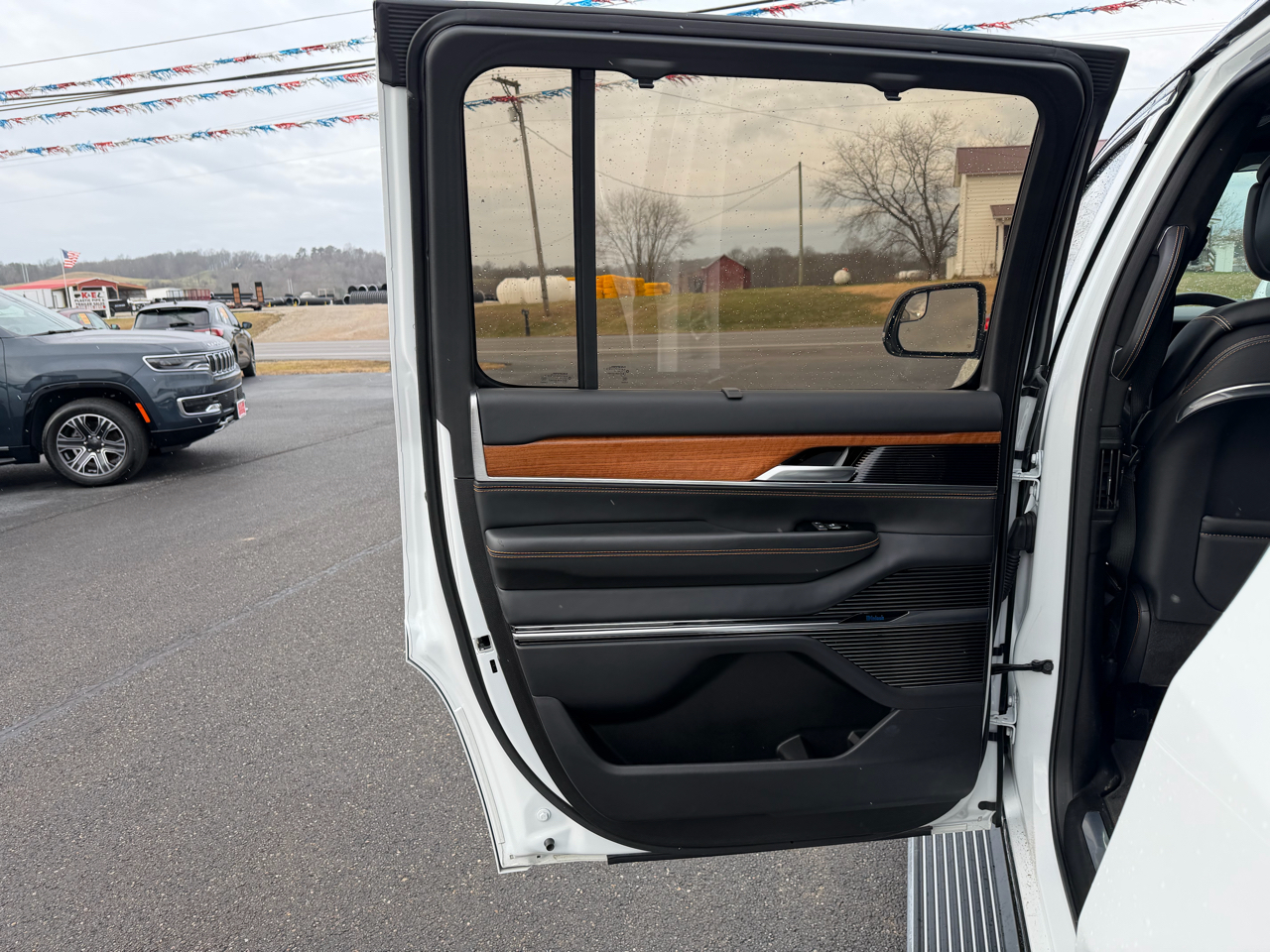 Jeep Grand Wagoneer Series III 4x4 2024