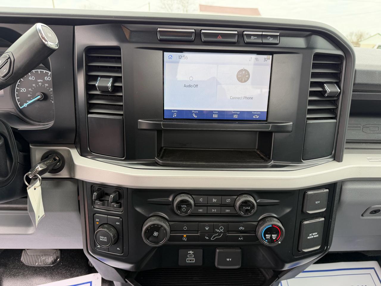 Ford Super Duty F-350 SRW XL 4WD Reg Cab 8' Box 2023