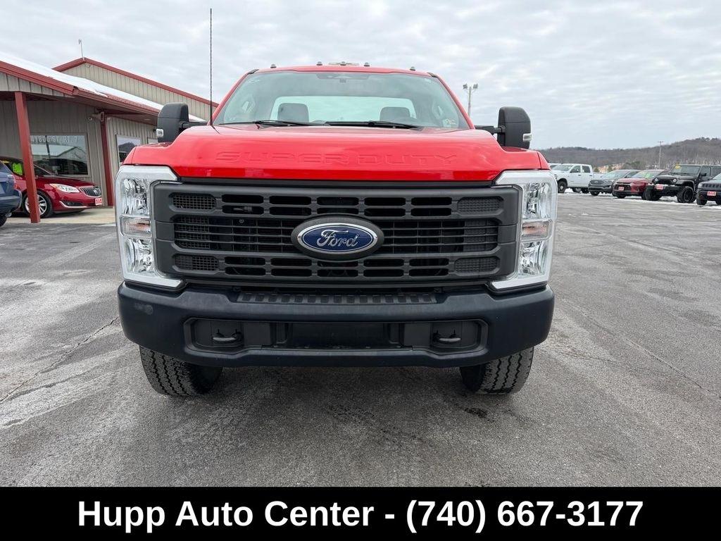 Ford Super Duty F-350 SRW XL 4WD Reg Cab 8' Box 2023
