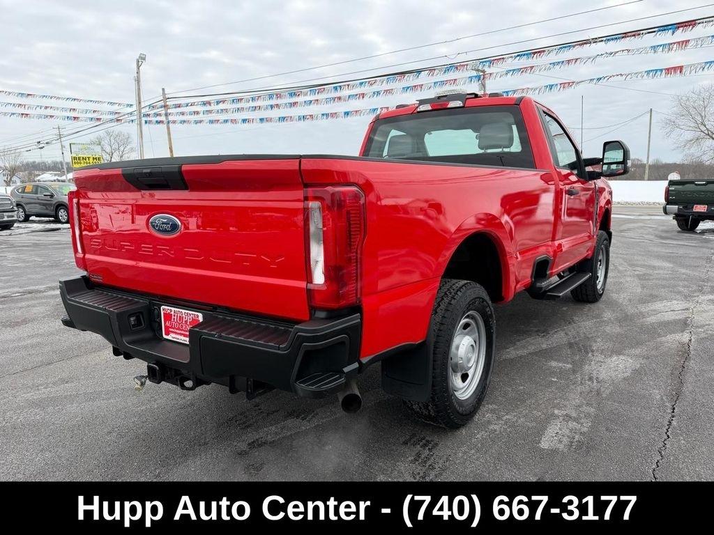 Ford Super Duty F-350 SRW XL 4WD Reg Cab 8' Box 2023