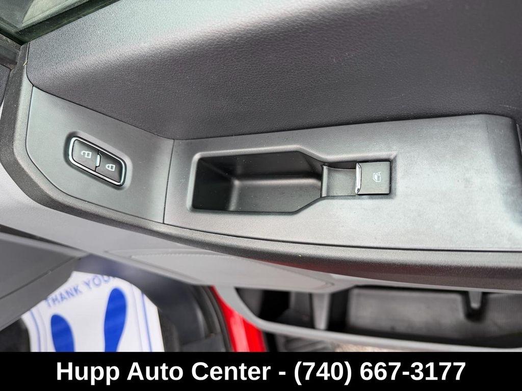 Ford Super Duty F-350 SRW XL 4WD Reg Cab 8' Box 2023