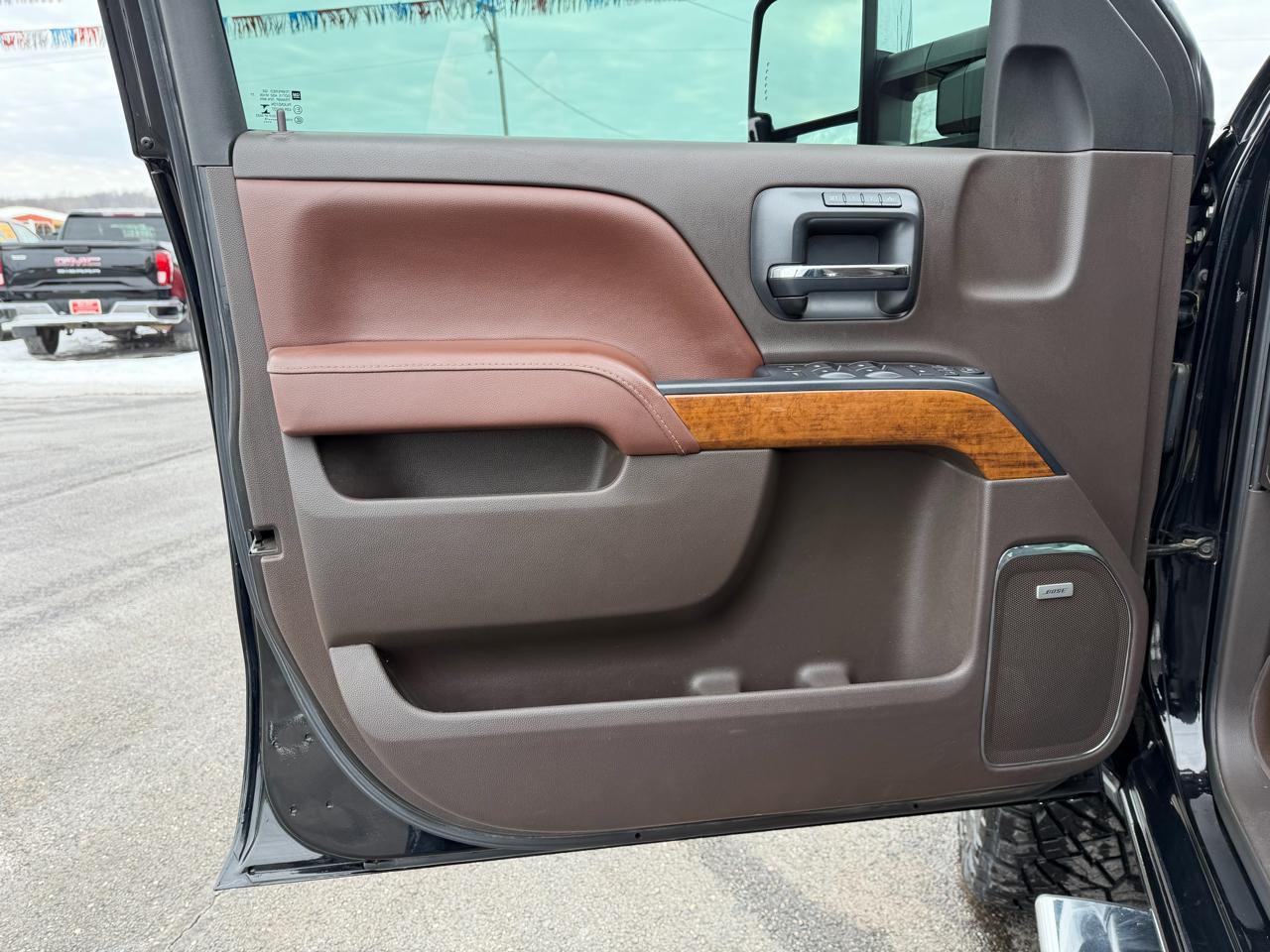 Chevrolet Silverado 2500HD 4WD Crew Cab 153.7" High Country 2016