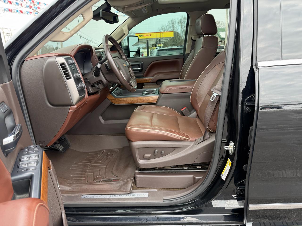 Chevrolet Silverado 2500HD 4WD Crew Cab 153.7" High Country 2016