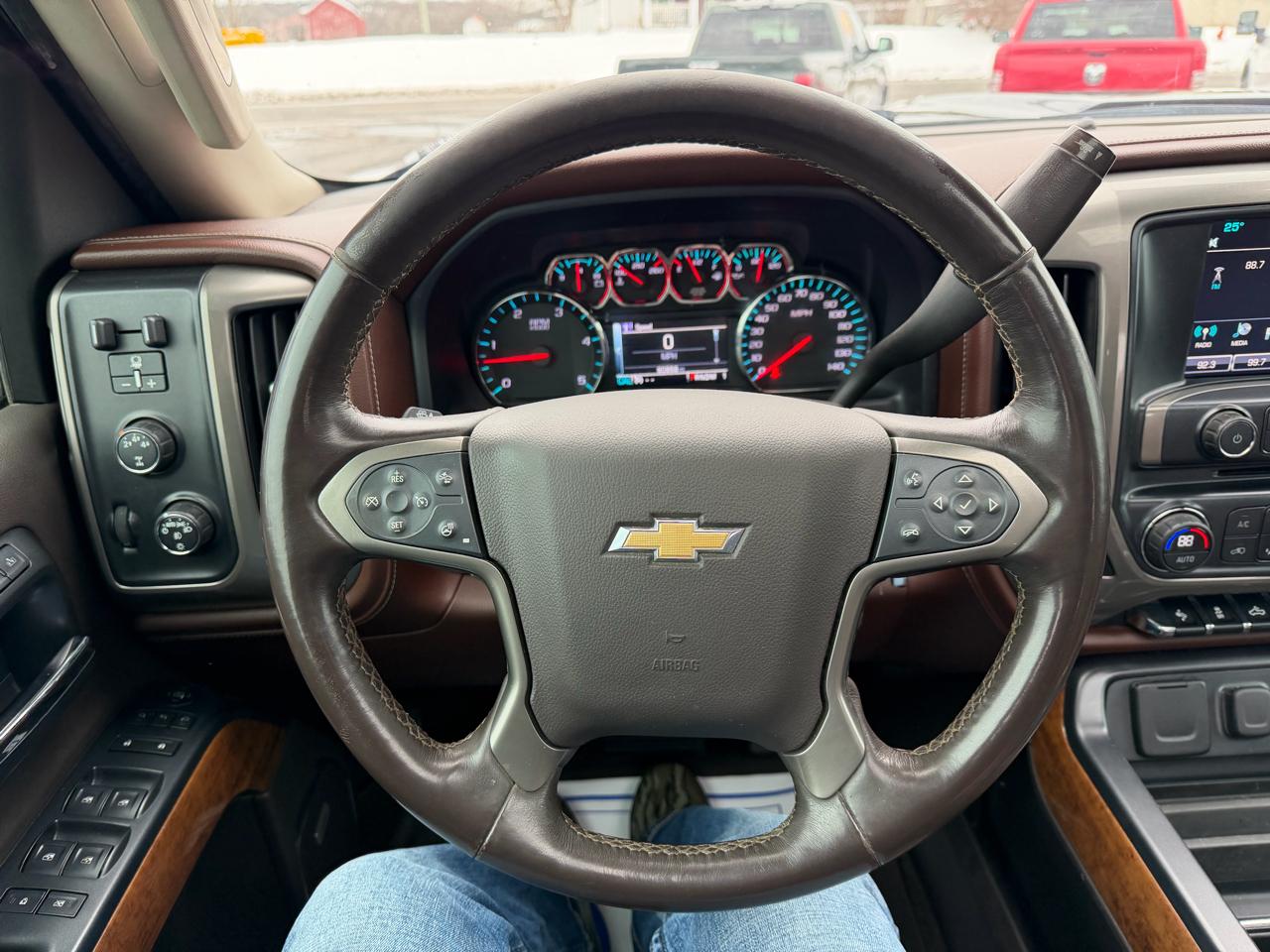 Chevrolet Silverado 2500HD 4WD Crew Cab 153.7" High Country 2016