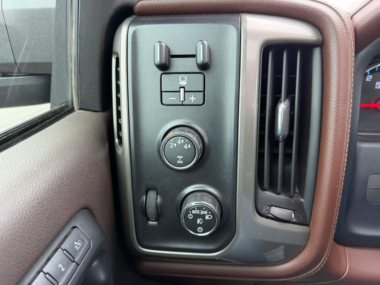 Chevrolet Silverado 2500HD 4WD Crew Cab 153.7" High Country 2016