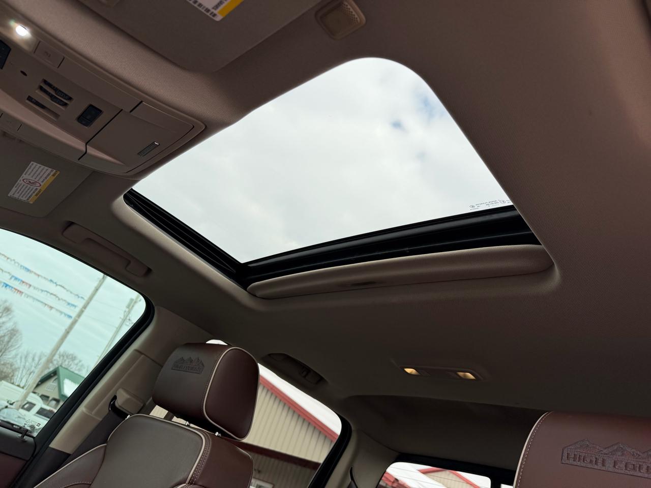 Chevrolet Silverado 2500HD 4WD Crew Cab 153.7" High Country 2016