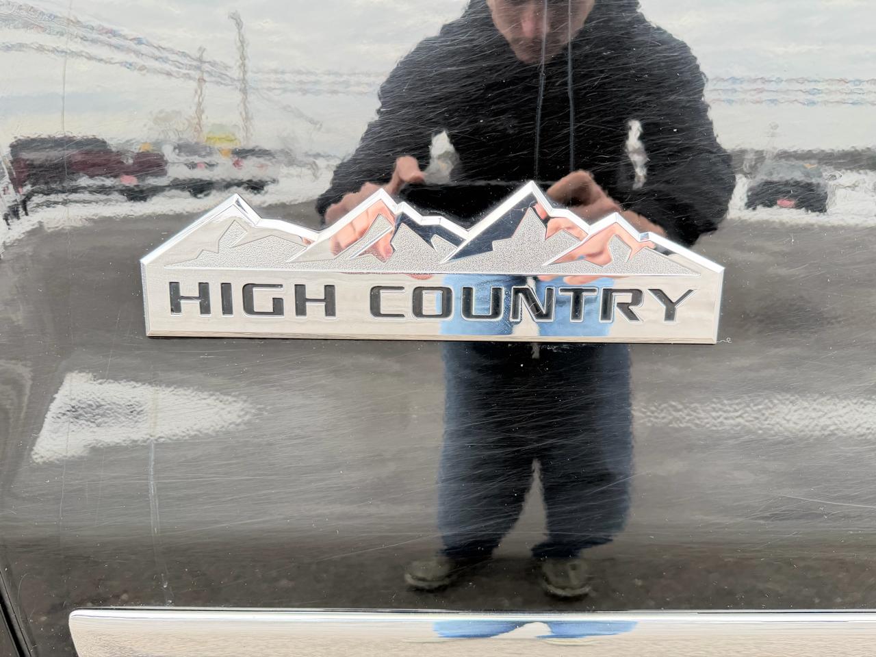 Chevrolet Silverado 2500HD 4WD Crew Cab 153.7" High Country 2016