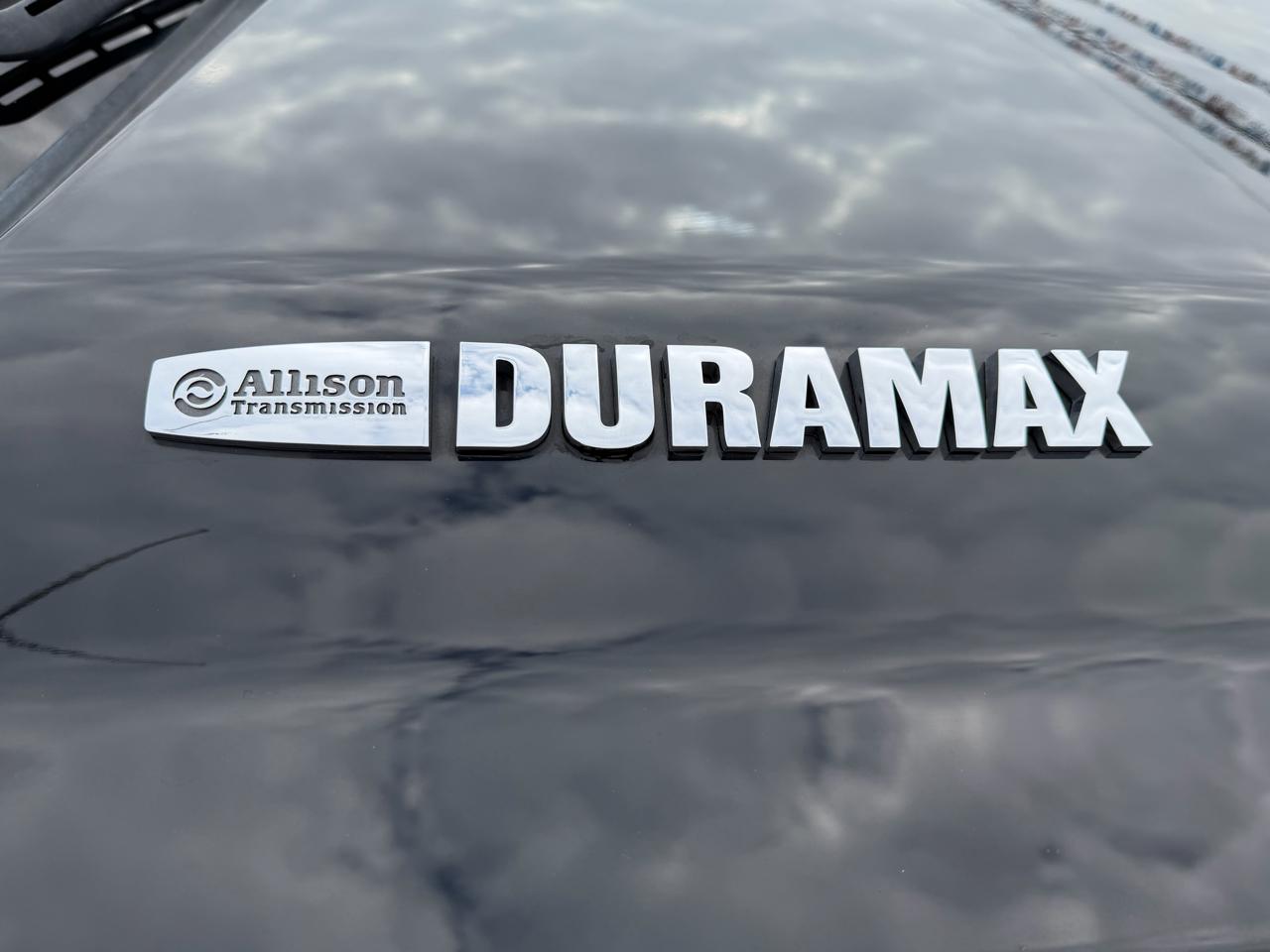 Chevrolet Silverado 2500HD 4WD Crew Cab 153.7" High Country 2016