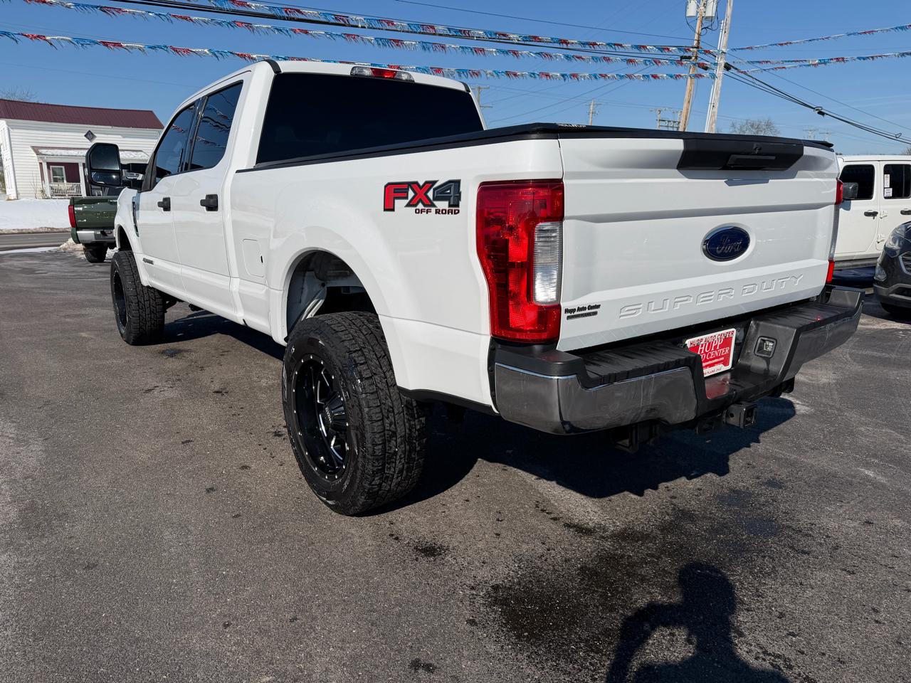 Ford Super Duty F-250 SRW 4WD Crew Cab 156" XLT 2018