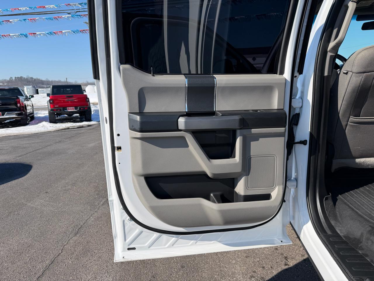 Ford Super Duty F-250 SRW 4WD Crew Cab 156" XLT 2018