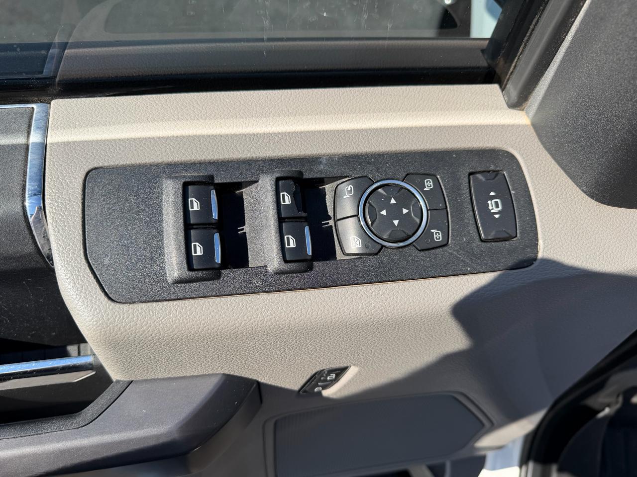 Ford Super Duty F-250 SRW 4WD Crew Cab 156" XLT 2018