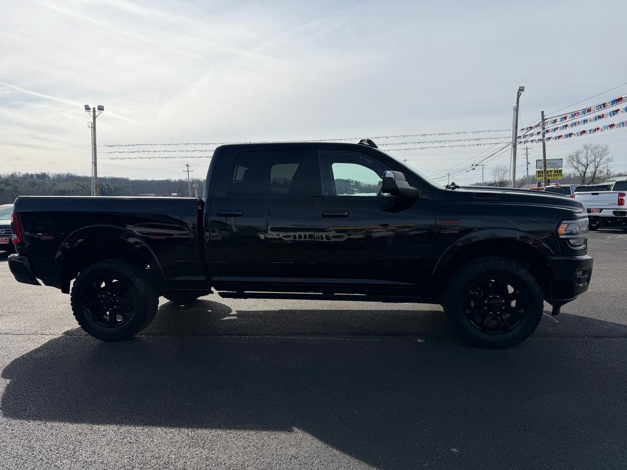 RAM 2500 Laramie 4x4 Crew Cab 6'4" Box 2020