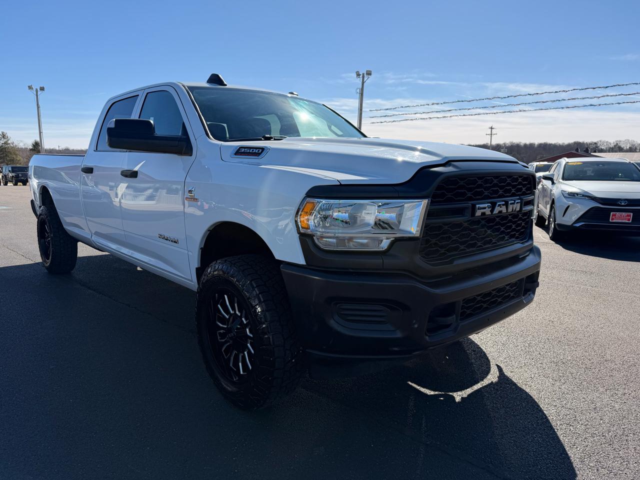 RAM 3500 Tradesman 4x4 Crew Cab 8' Box 2022