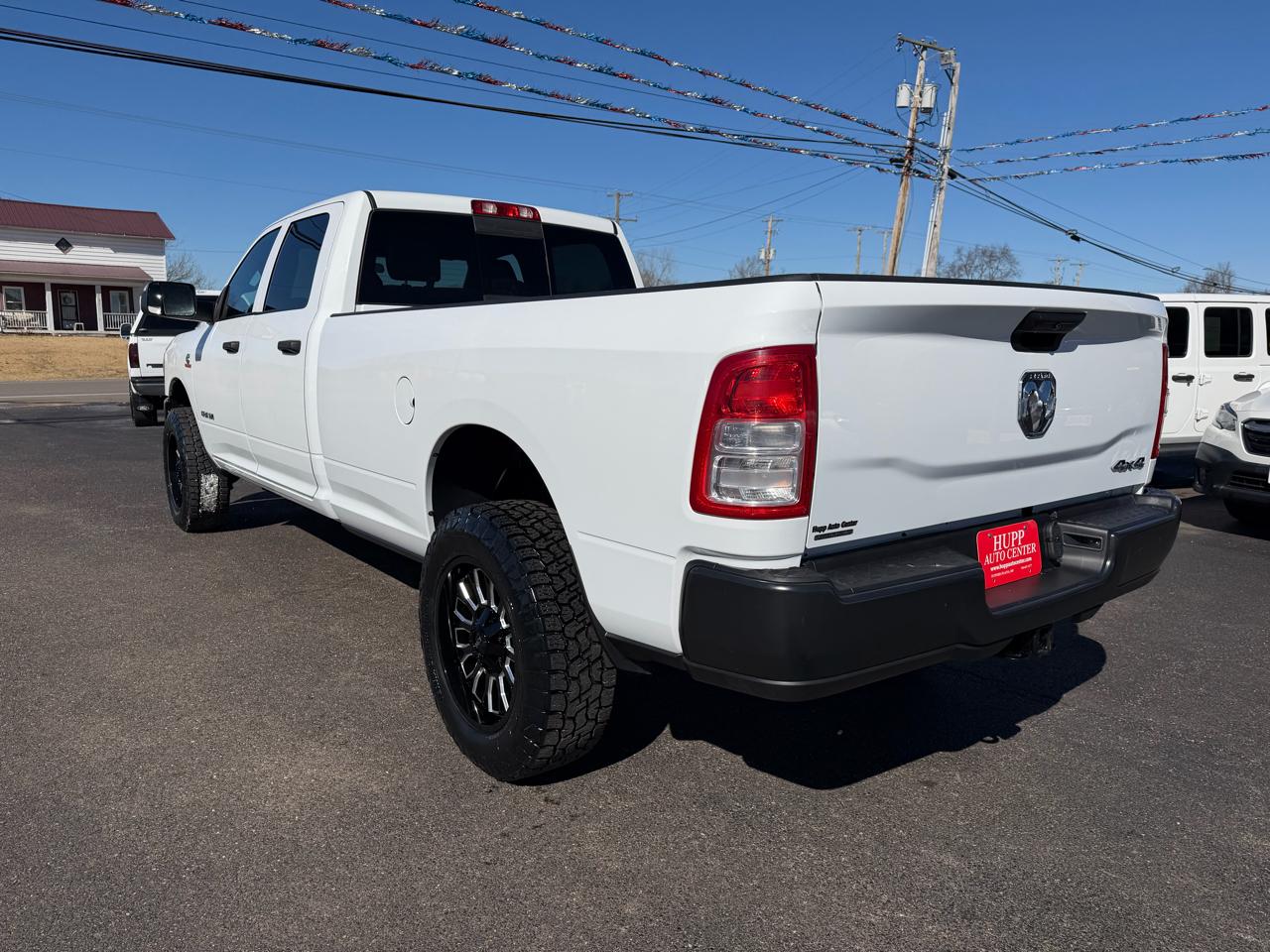 RAM 3500 Tradesman 4x4 Crew Cab 8' Box 2022
