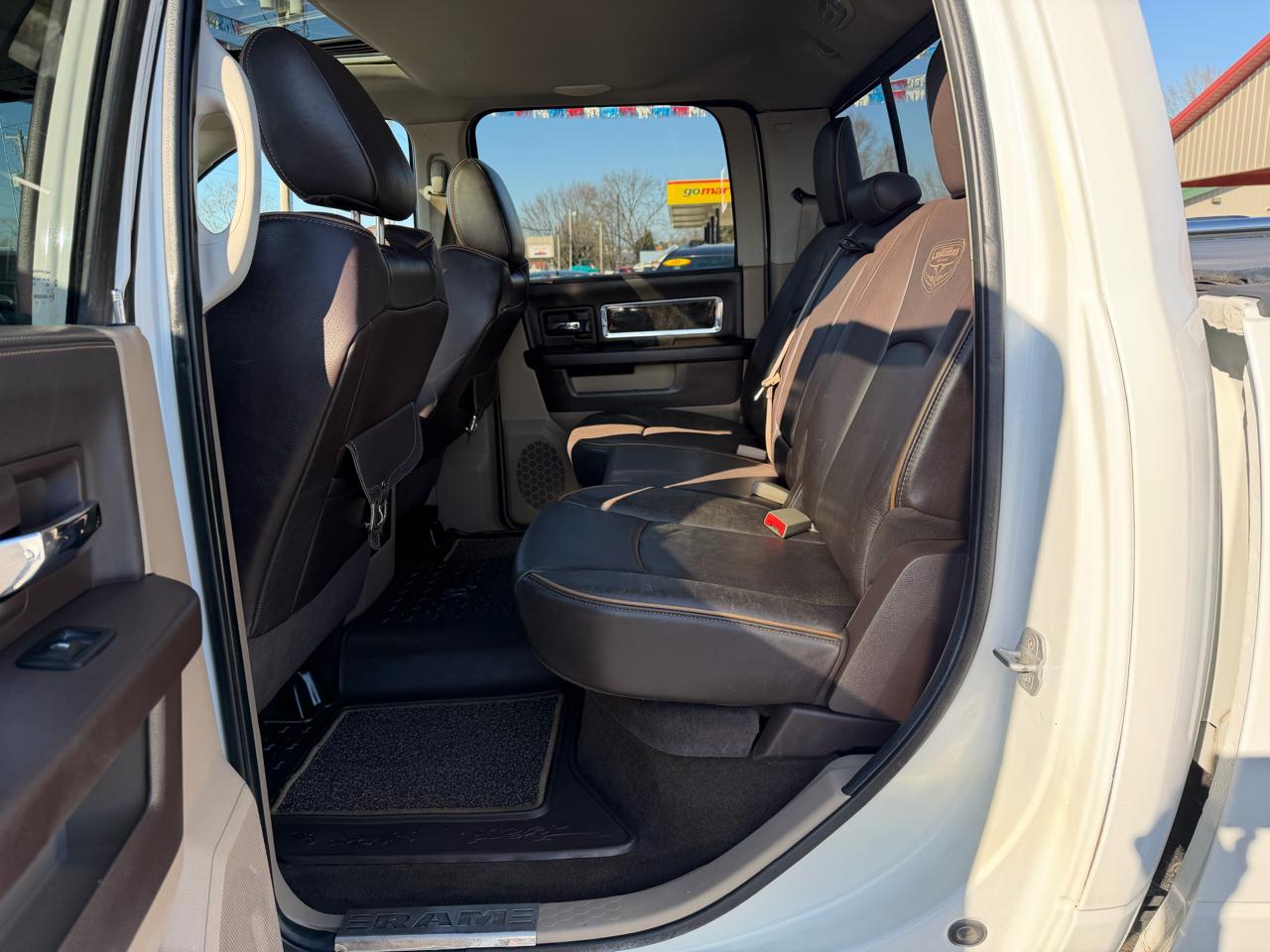 RAM 1500 4WD Crew Cab 140.5" Laramie Longhorn Edition 2012