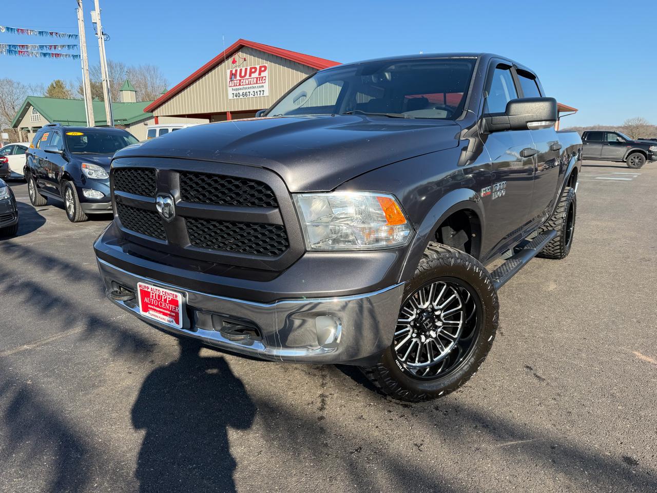 RAM 1500 4WD Crew Cab 140.5" Outdoorsman 2014