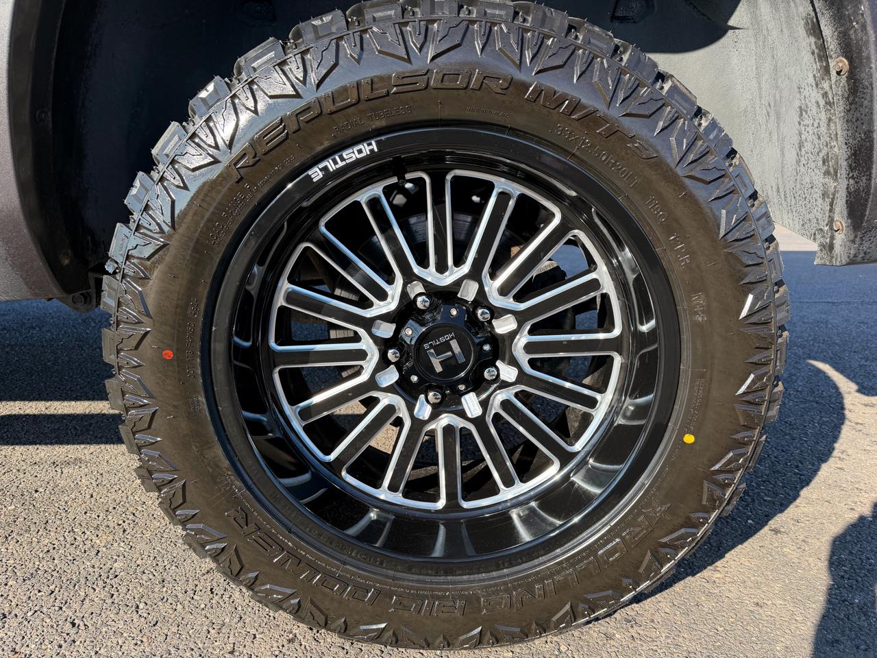 RAM 1500 4WD Crew Cab 140.5" Outdoorsman 2014