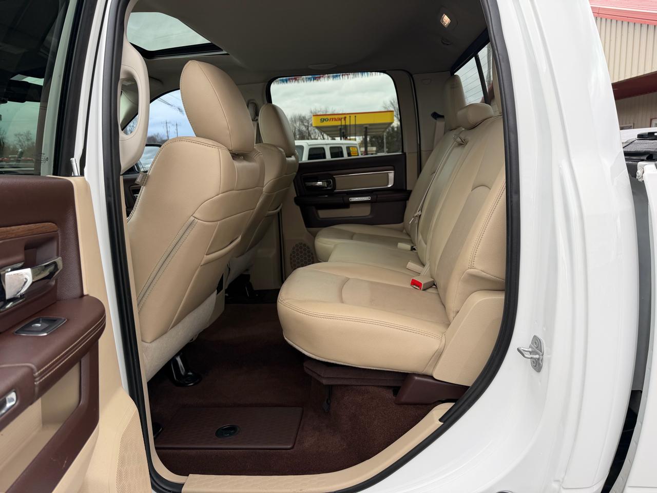 RAM 2500 4WD Crew Cab 149" Laramie 2015