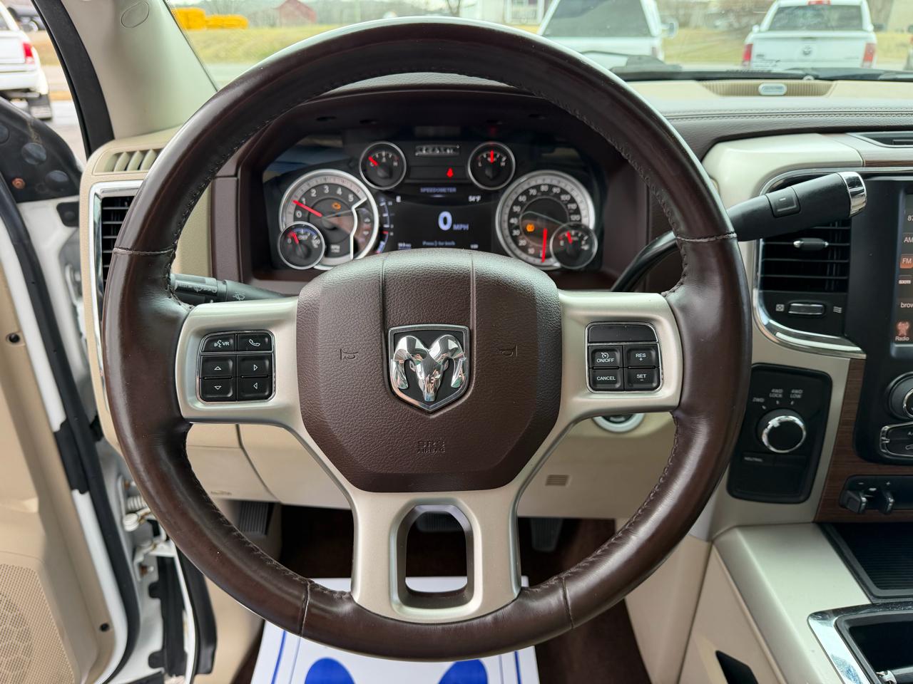 RAM 2500 4WD Crew Cab 149" Laramie 2015