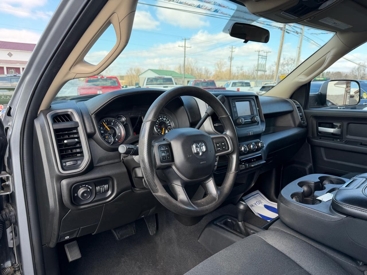 RAM 2500 Tradesman 4x4 Crew Cab 6'4" Box 2019