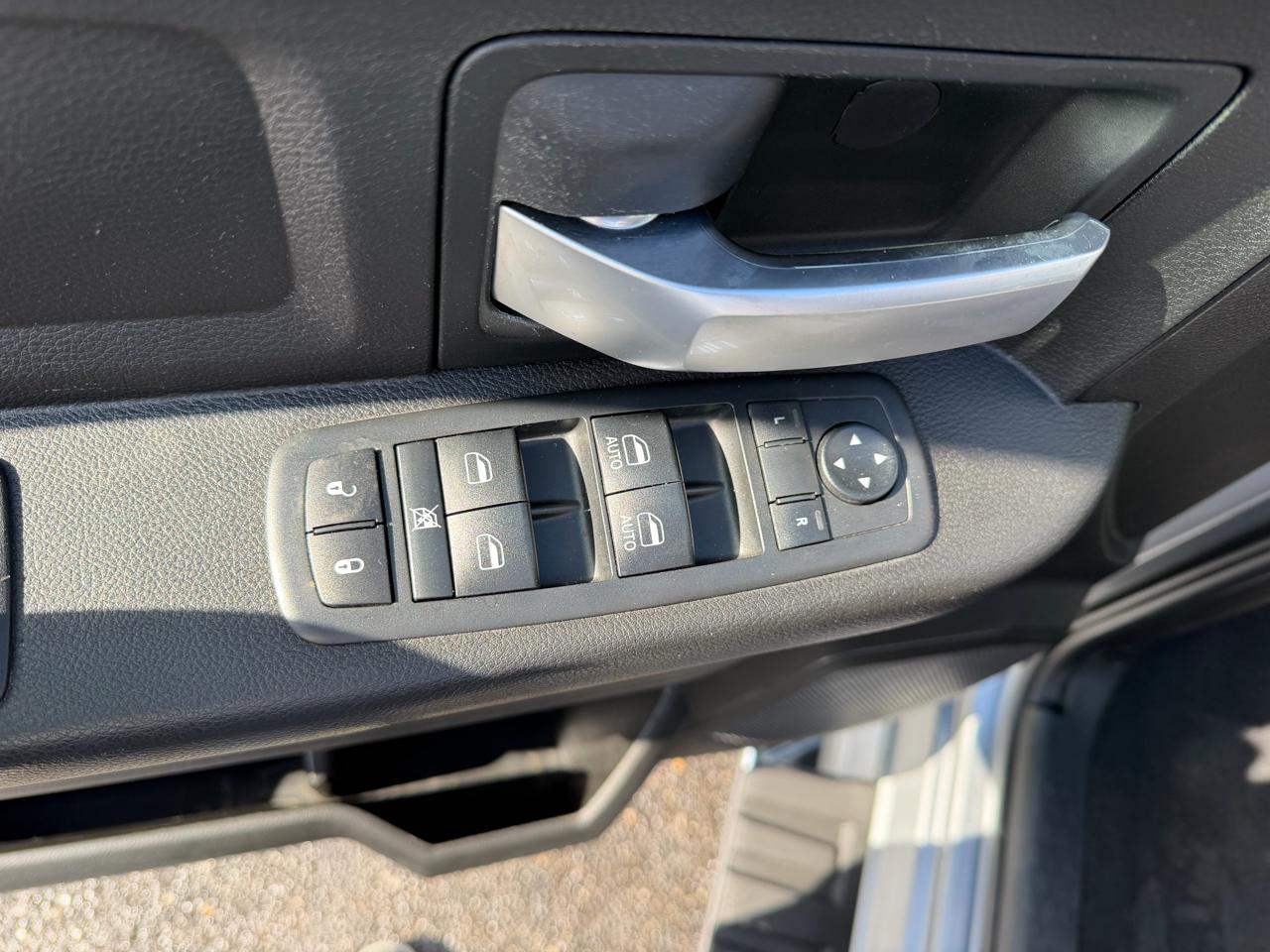 RAM 2500 Tradesman 4x4 Crew Cab 6'4" Box 2019