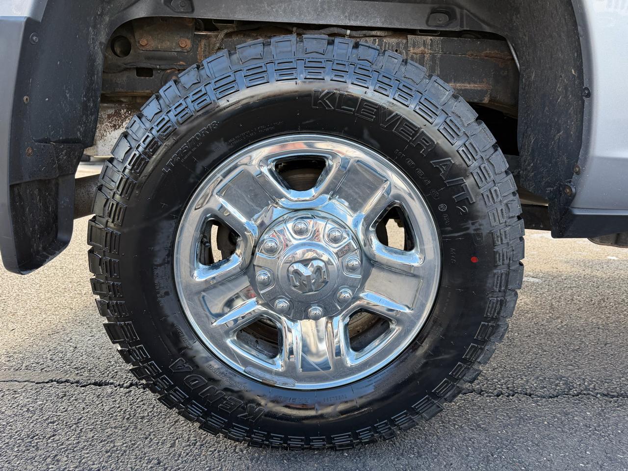 RAM 2500 Tradesman 4x4 Crew Cab 6'4" Box 2019