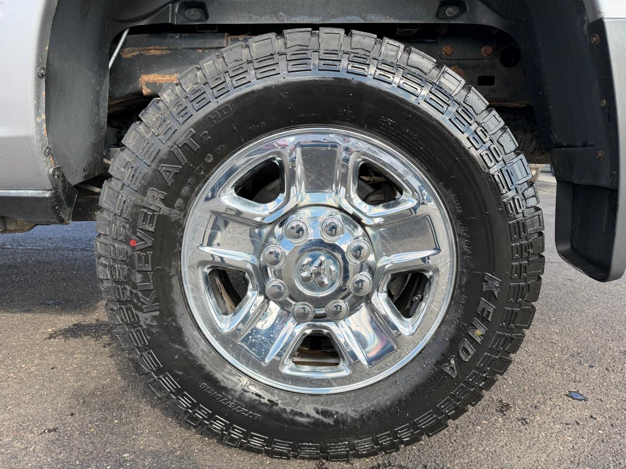 RAM 2500 Tradesman 4x4 Crew Cab 6'4" Box 2019