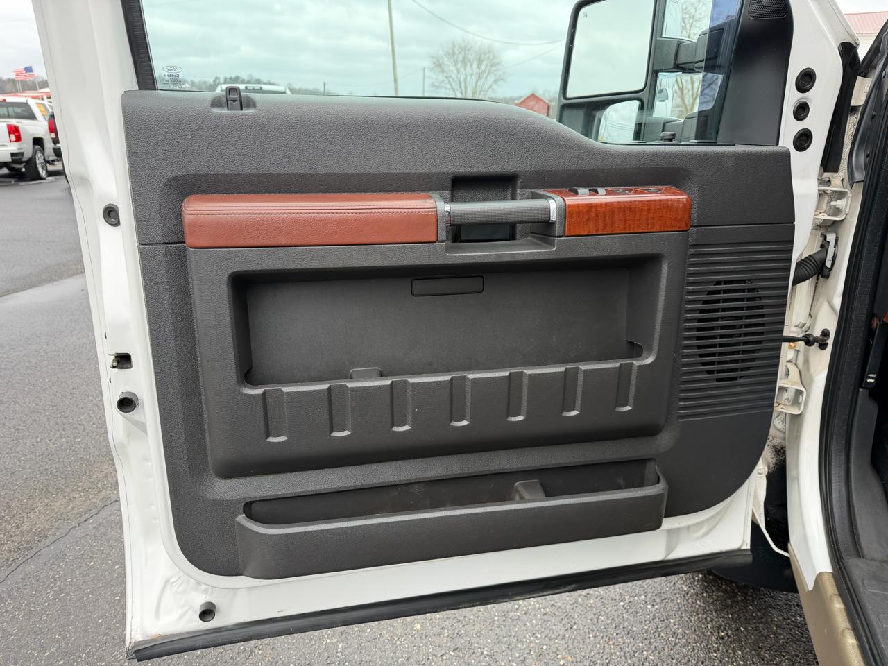 Ford Super Duty F-350 SRW 4WD Crew Cab 156" King Ranch 2014