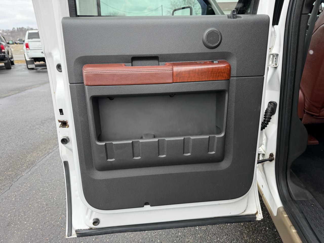 Ford Super Duty F-350 SRW 4WD Crew Cab 156" King Ranch 2014