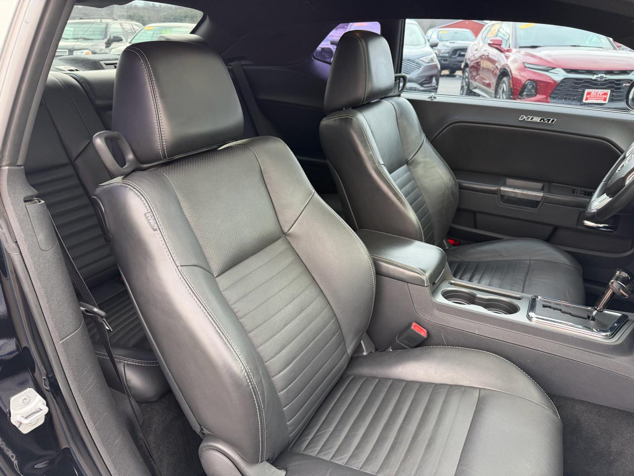 Dodge Challenger 2dr Cpe R/T Classic 2012