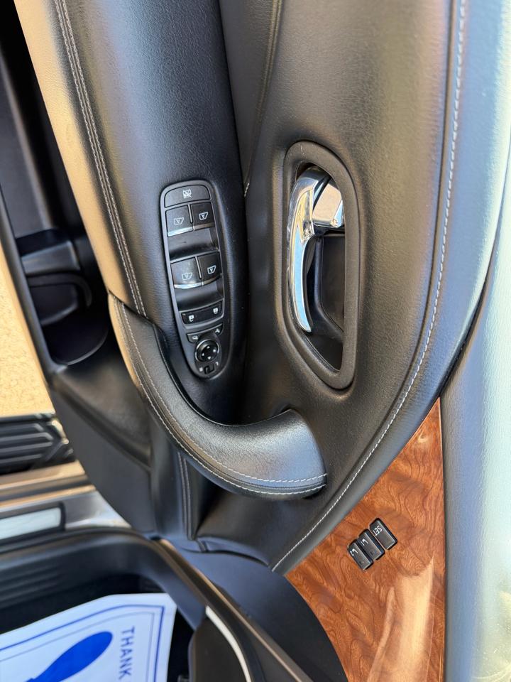 Infiniti QX80 LUXE AWD 2019