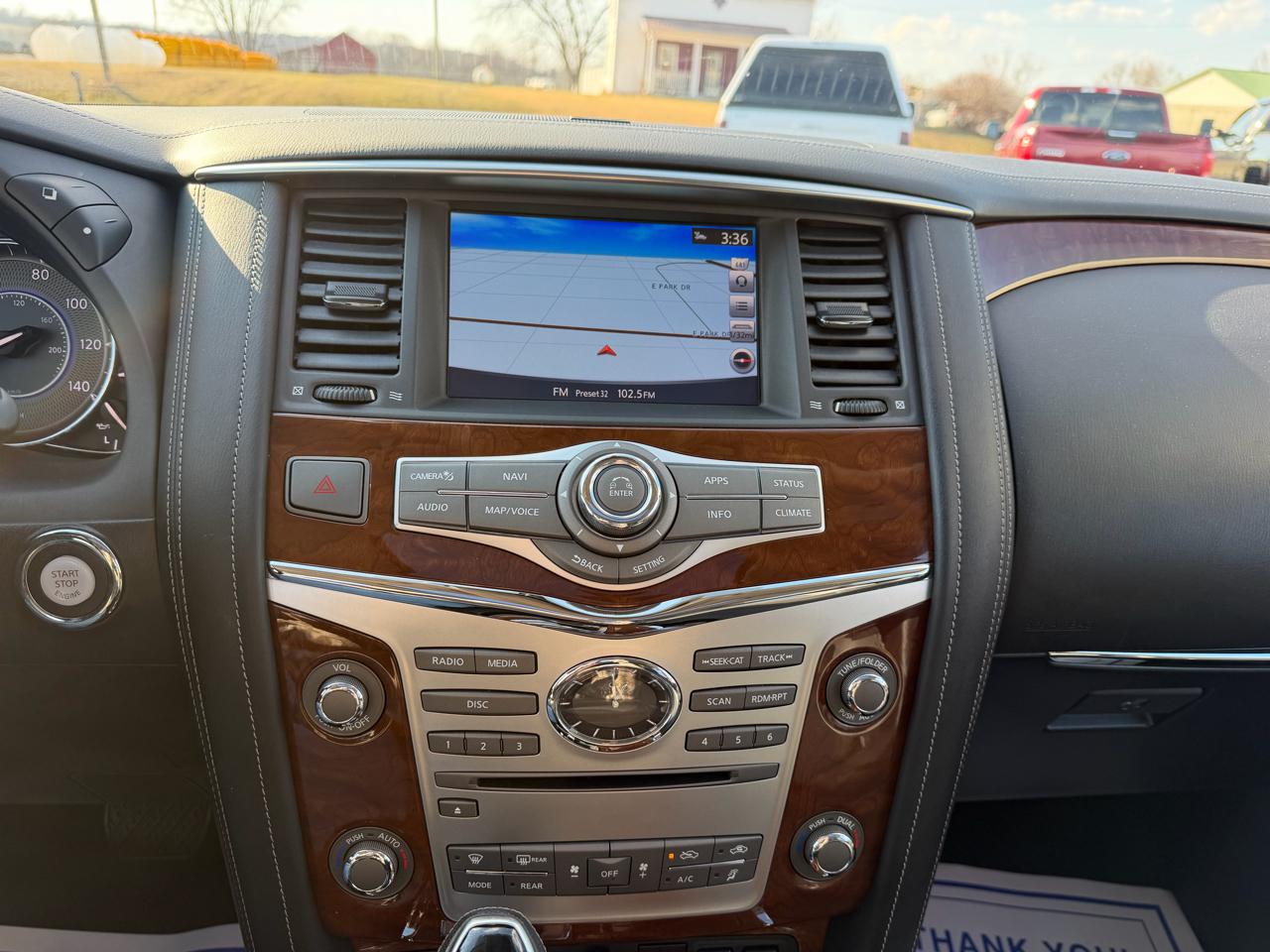 Infiniti QX80 LUXE AWD 2019