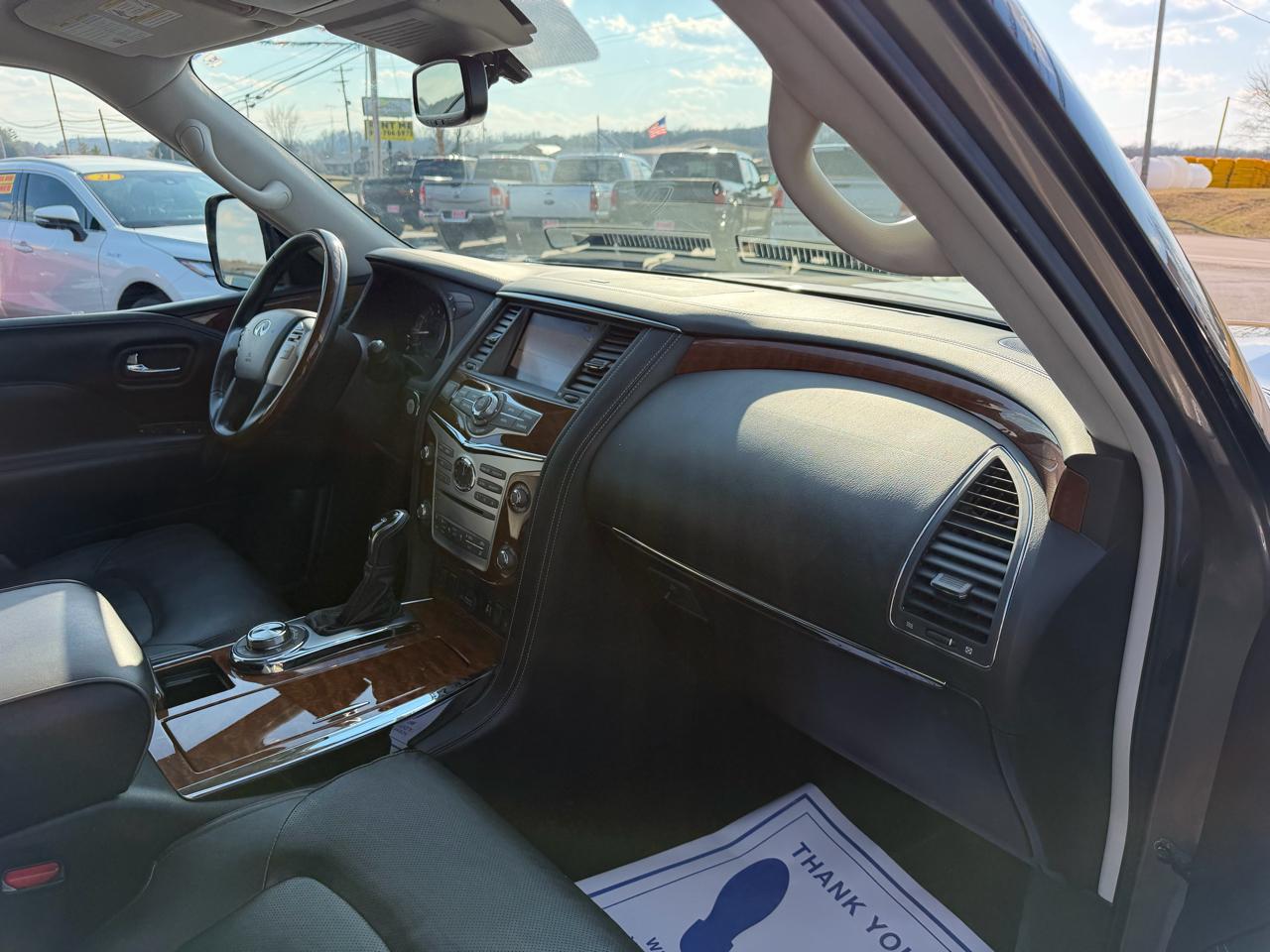 Infiniti QX80 LUXE AWD 2019