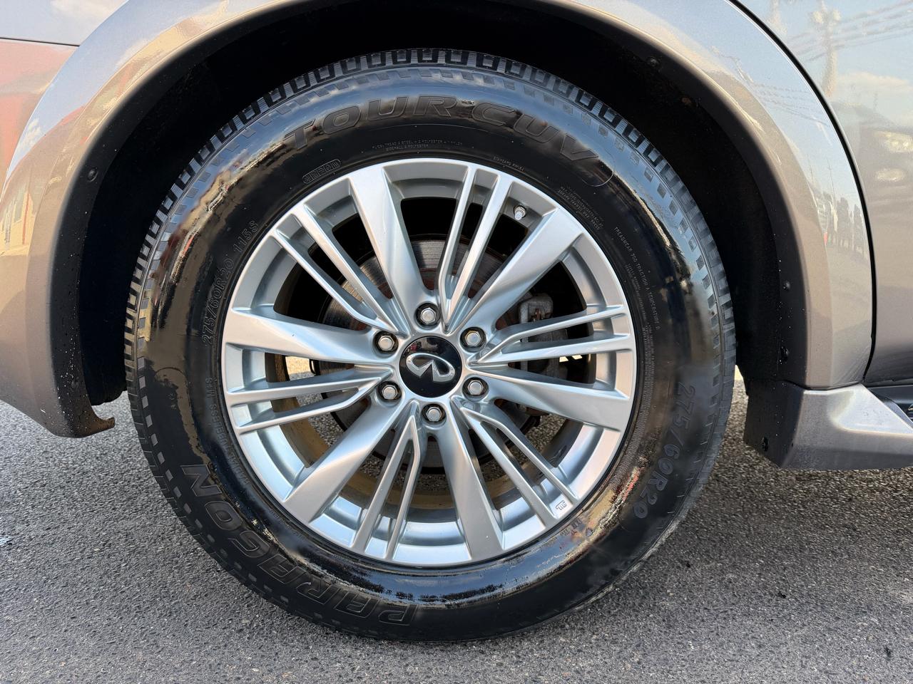 Infiniti QX80 LUXE AWD 2019