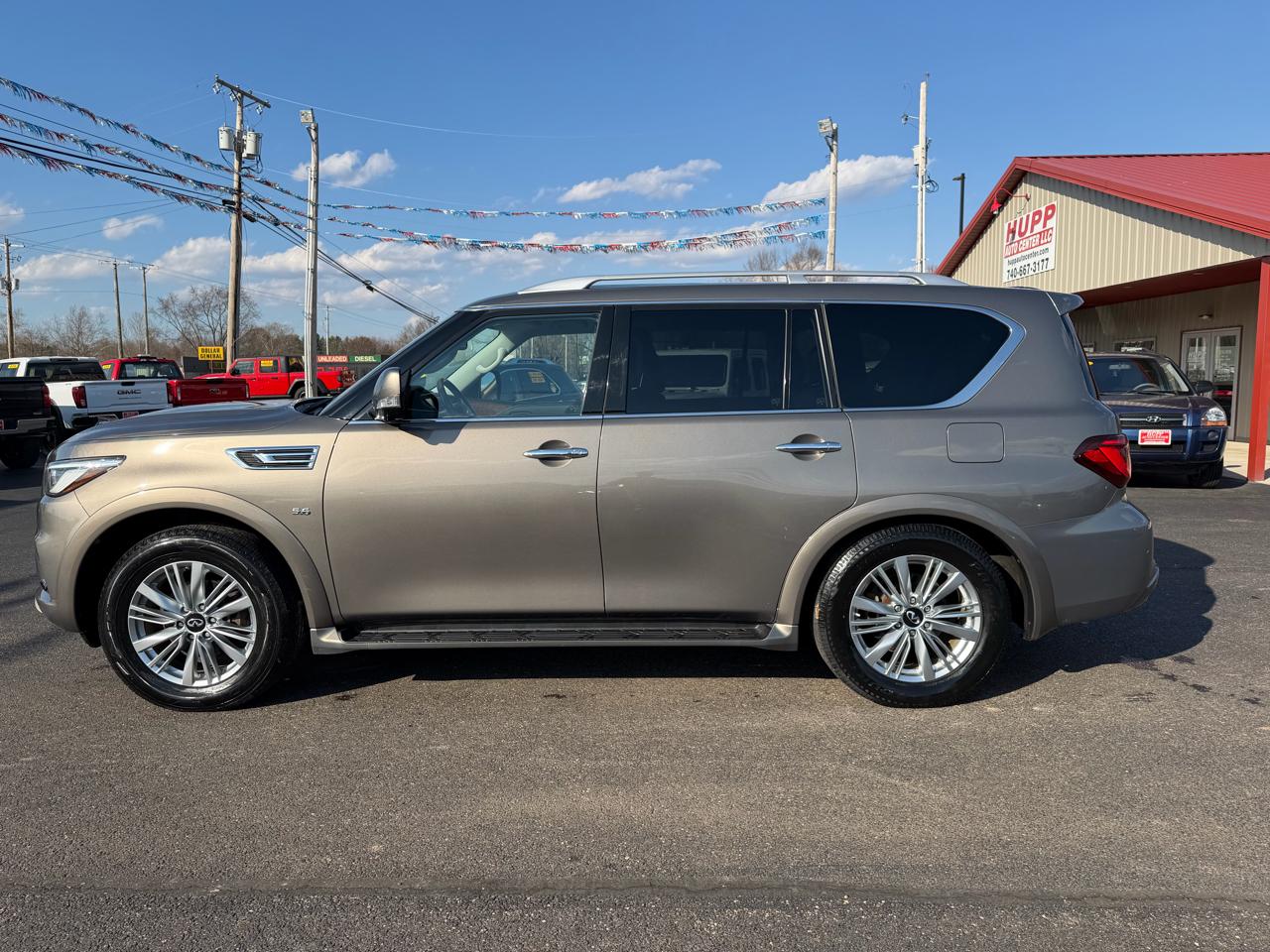 Infiniti QX80 LUXE AWD 2019