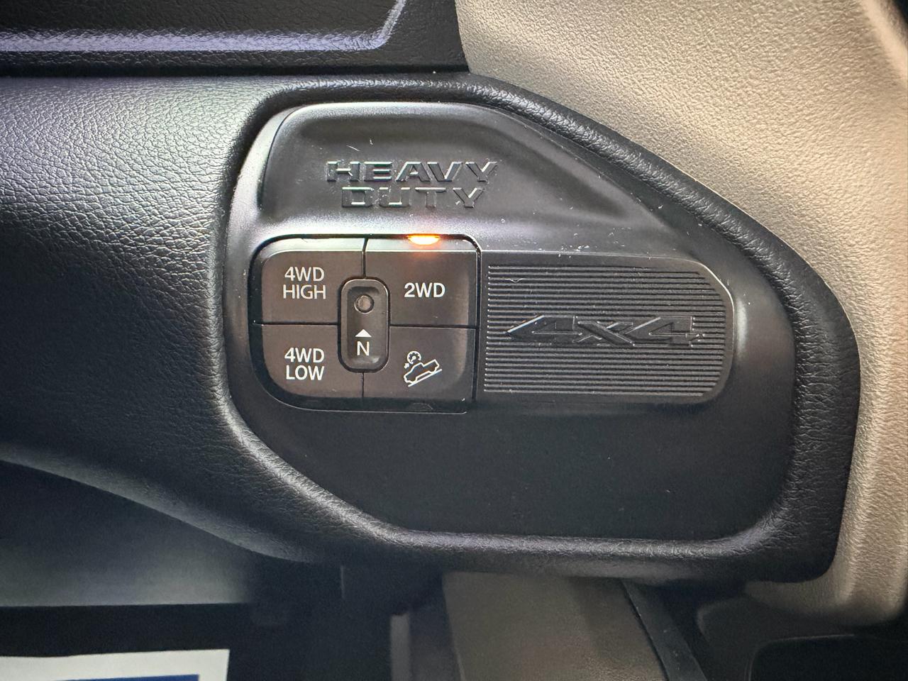 RAM 2500 Laramie 4x4 Crew Cab 6'4" Box 2022