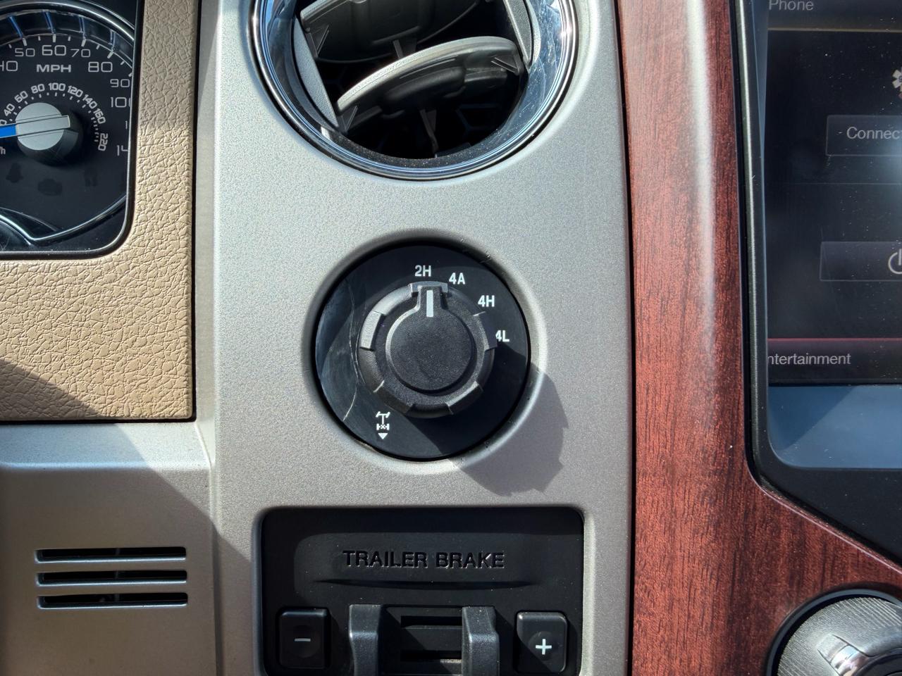 Ford F-150 4WD SuperCrew 145" King Ranch 2014