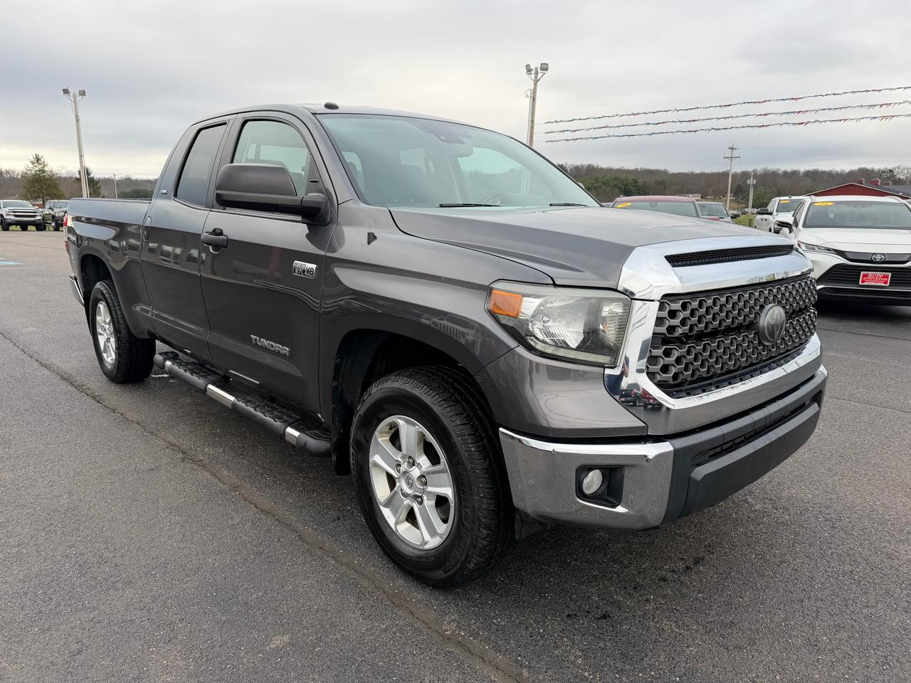 Toyota Tundra 4WD Limited Double Cab 6.5' Bed 5.7L FFV (Natl) 2018