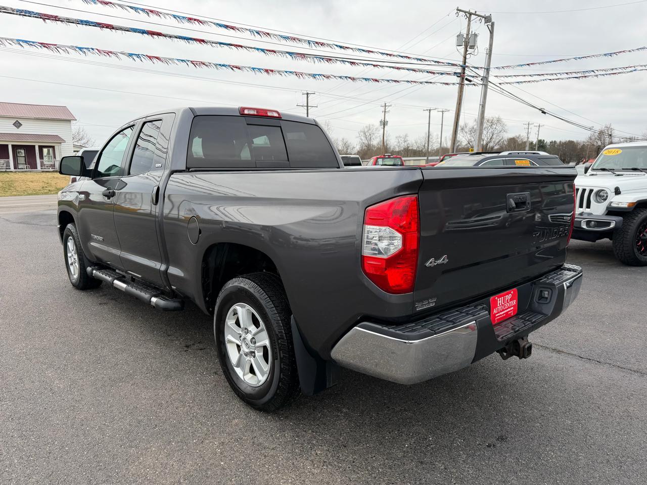 Toyota Tundra 4WD Limited Double Cab 6.5' Bed 5.7L FFV (Natl) 2018