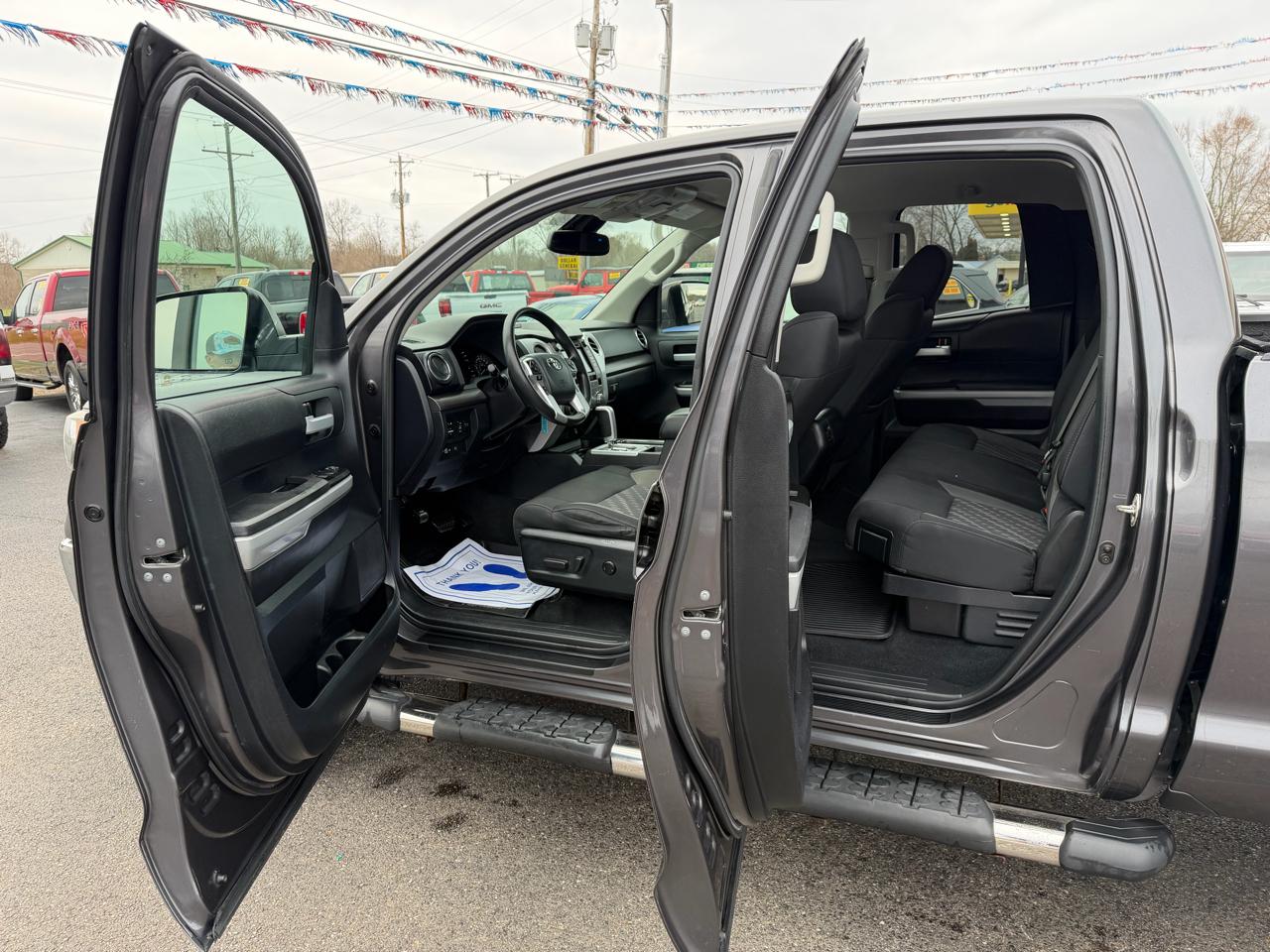 Toyota Tundra 4WD Limited Double Cab 6.5' Bed 5.7L FFV (Natl) 2018