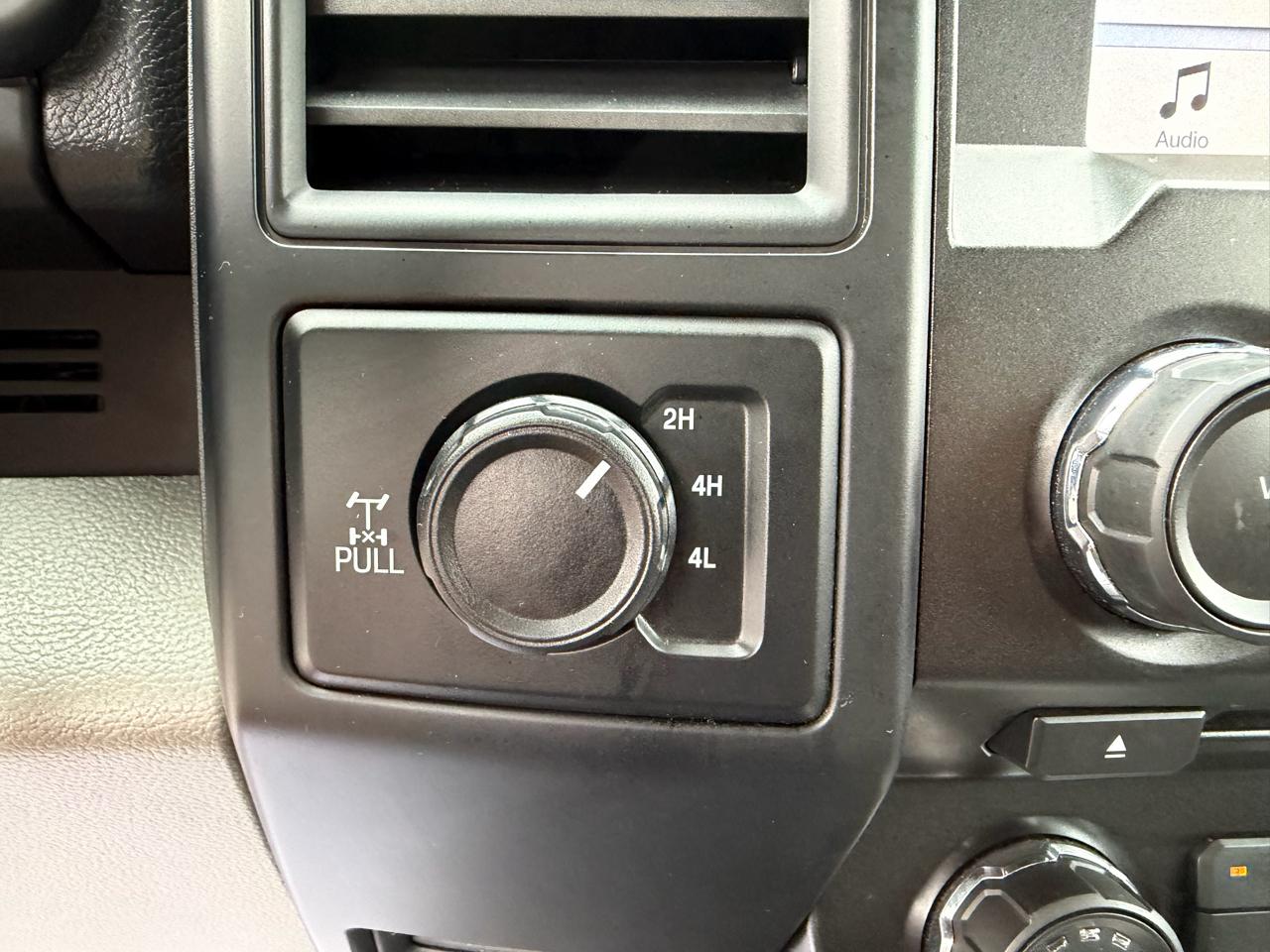 Ford F-150 STX 4WD 2018