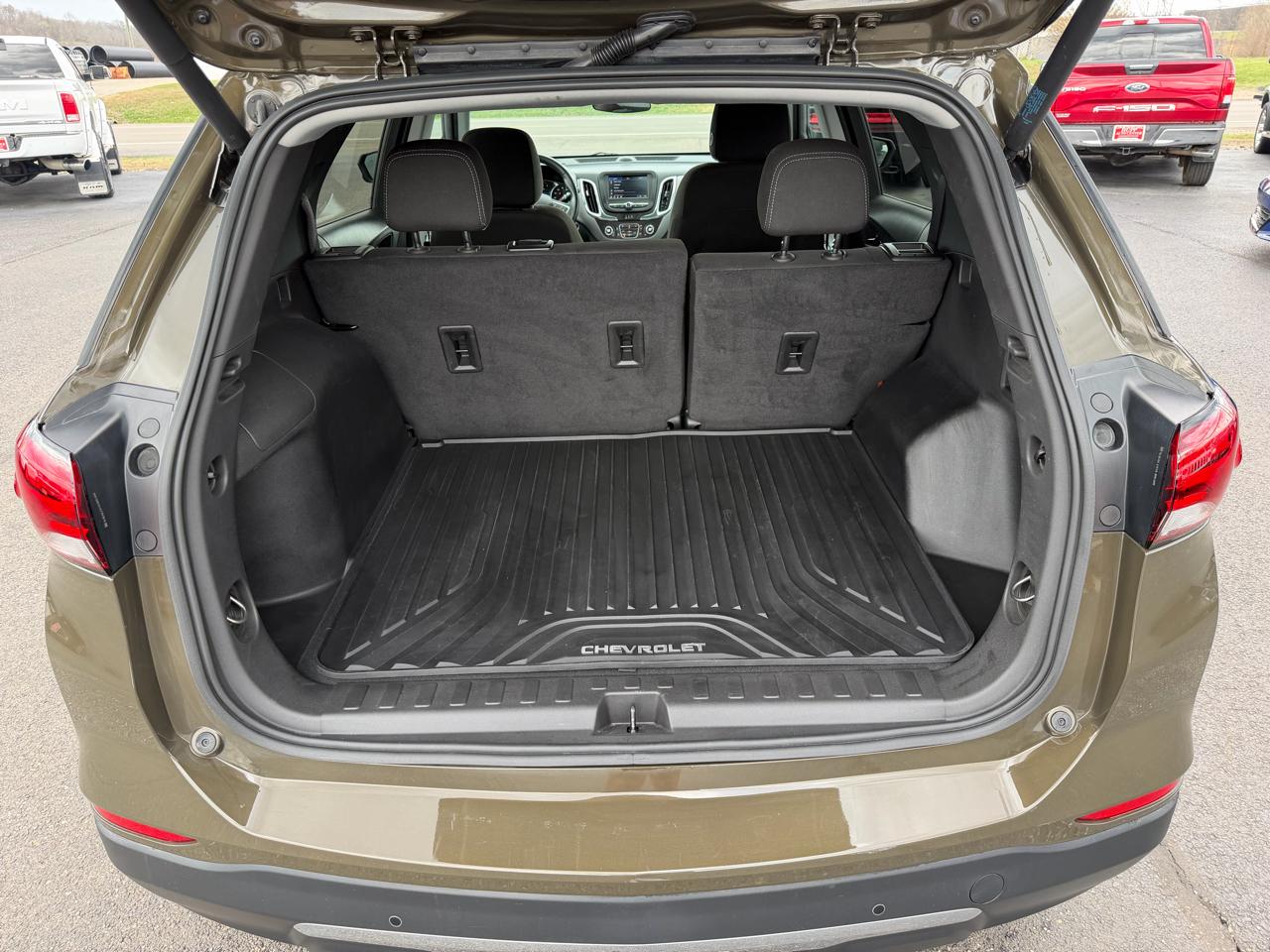 Chevrolet Equinox AWD 4dr LT w/1LT 2023