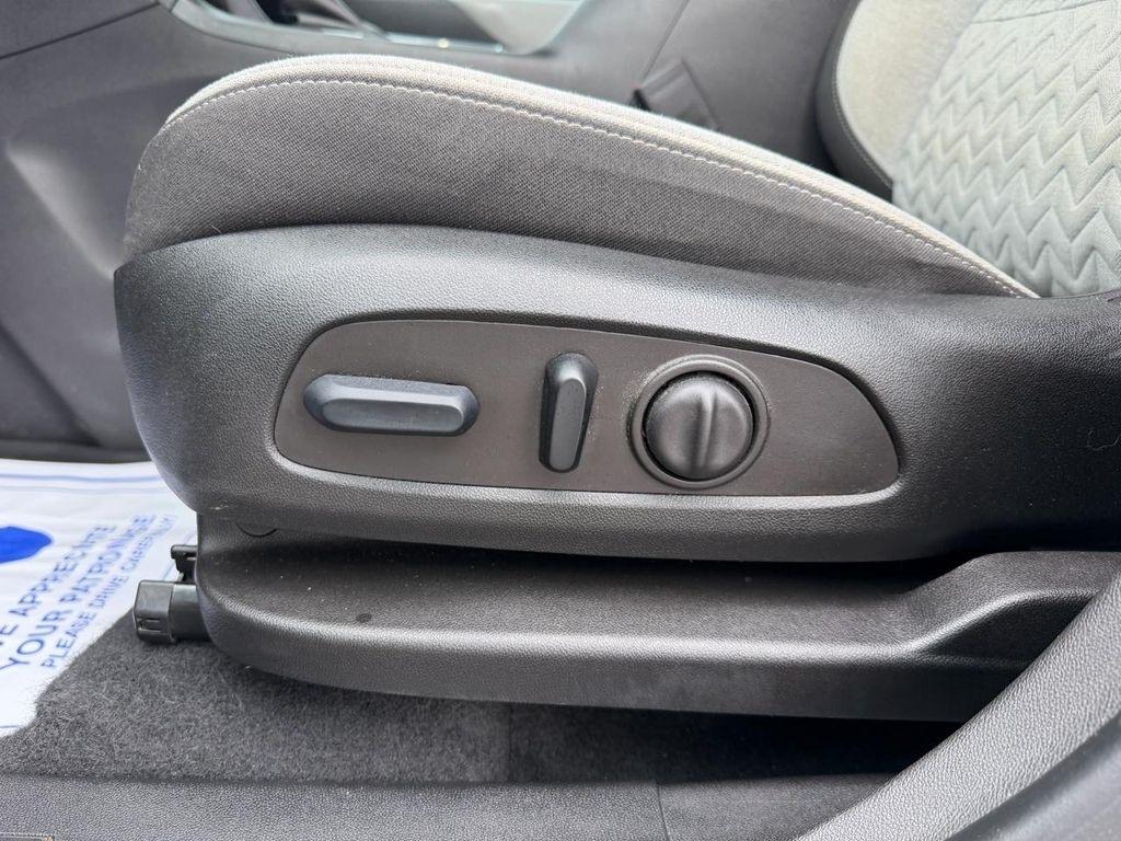 Chevrolet Equinox AWD 4dr LT w/1LT 2023