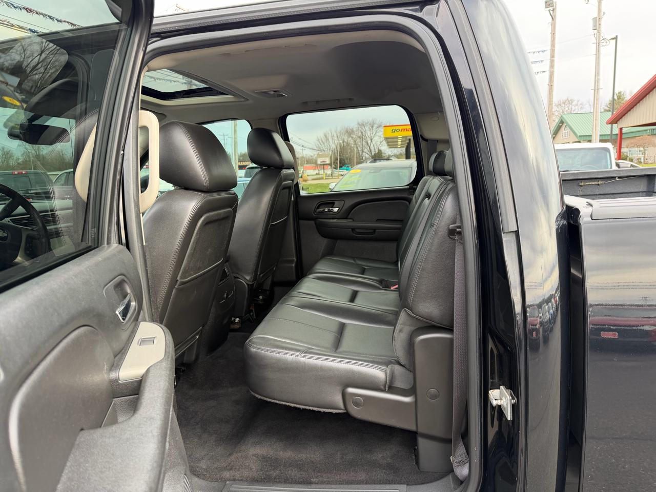 Chevrolet Silverado 2500HD 4WD Crew Cab 153.7" LTZ 2013