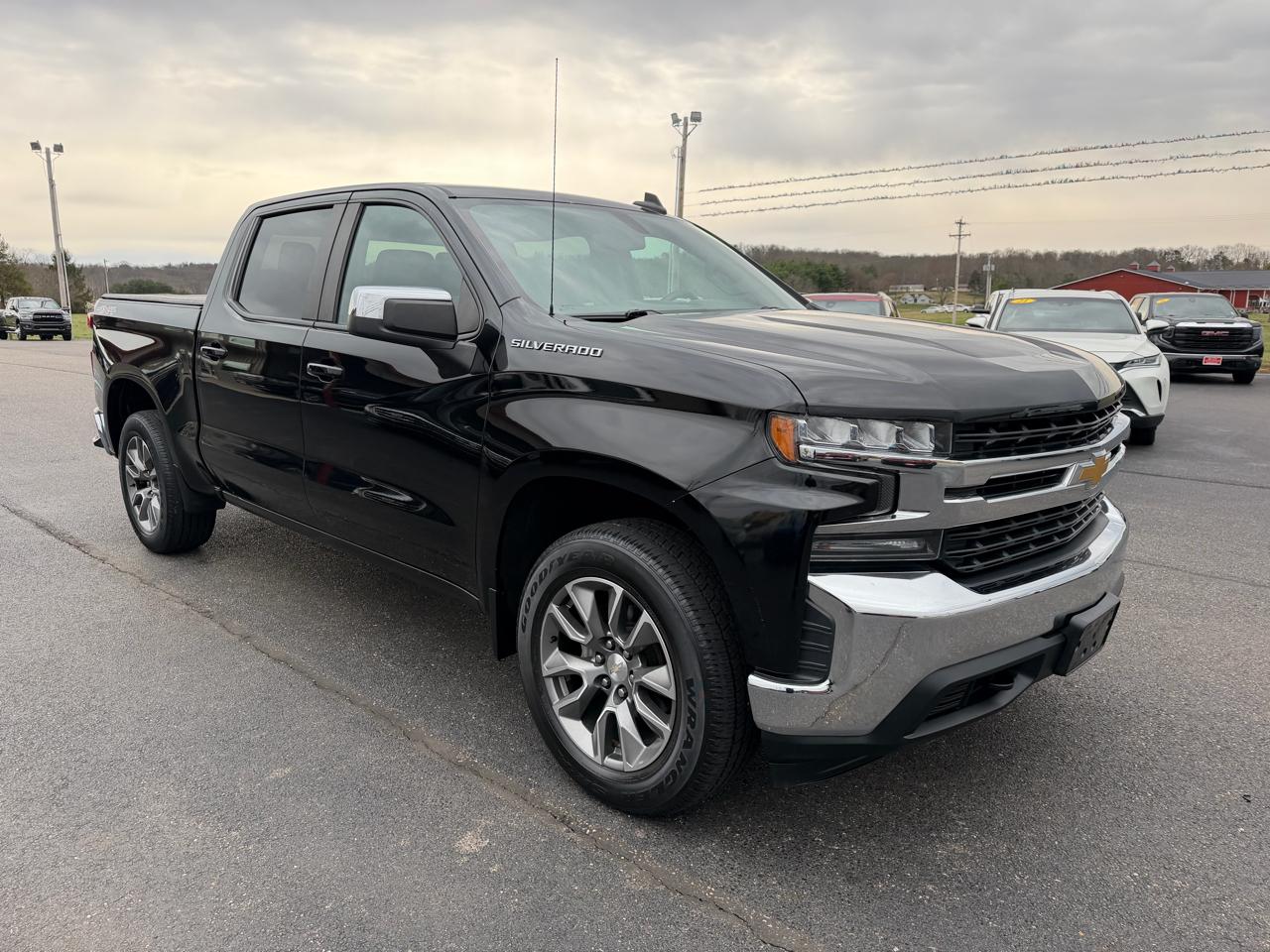Chevrolet Silverado 1500 4WD Crew Cab 147" LT 2020