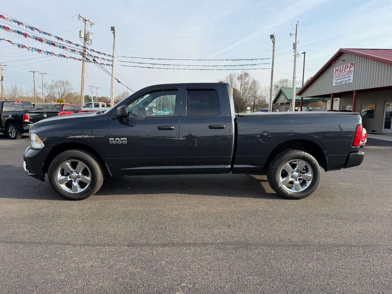 RAM 1500 Express 4x4 Quad Cab 6'4" Box 2018