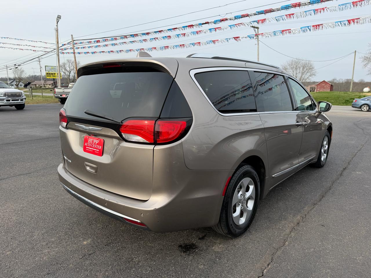 Chrysler Pacifica Touring-L Plus FWD 2017