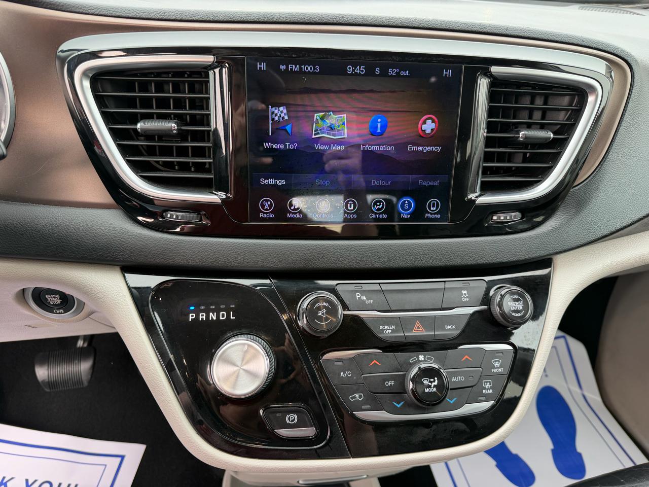 Chrysler Pacifica Touring-L Plus FWD 2017