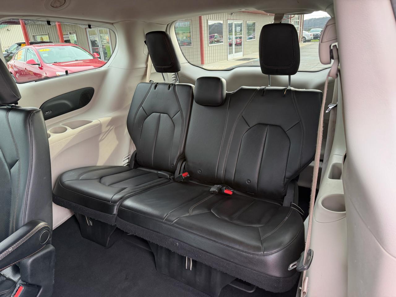 Chrysler Pacifica Touring-L Plus FWD 2017